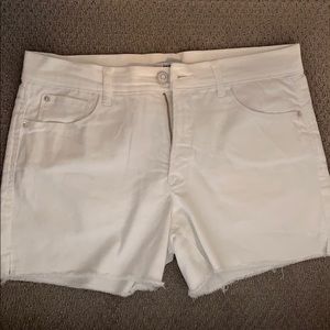 Kensie white shorts
